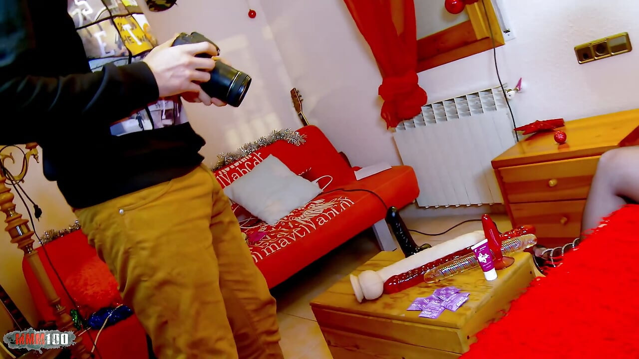Double penetration with cock and dildo for young Kim Equinoxx