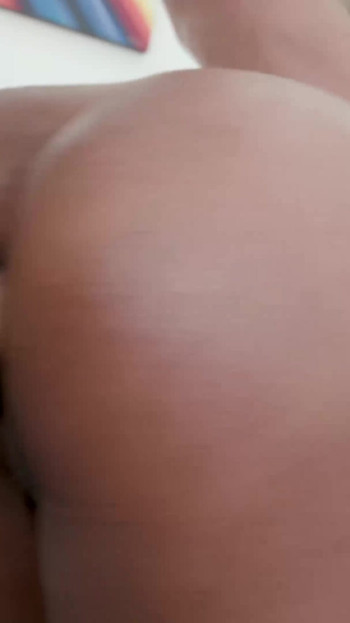 Okouzlující okamžik z "Zuřivé trojkošné šukání Ligia tvrdě"