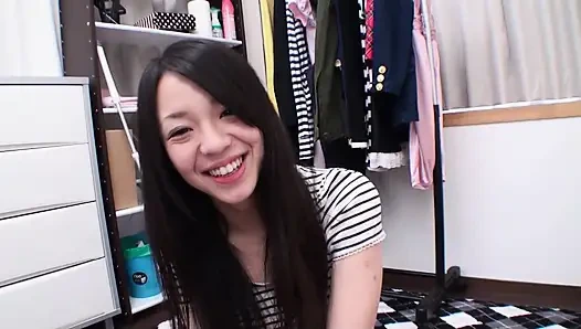 Memek berbulu ini pengen dientot habis-habisan