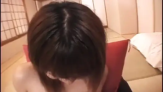 Japon hatun ihtiyacı olan her şeyi aldı