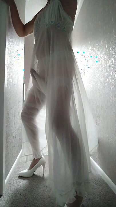 I love this sexy nightdress