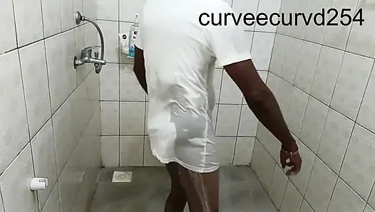 Islak Twerk Yaptık Ve Emildik Ve Sikildik: Banyoda Romantizm