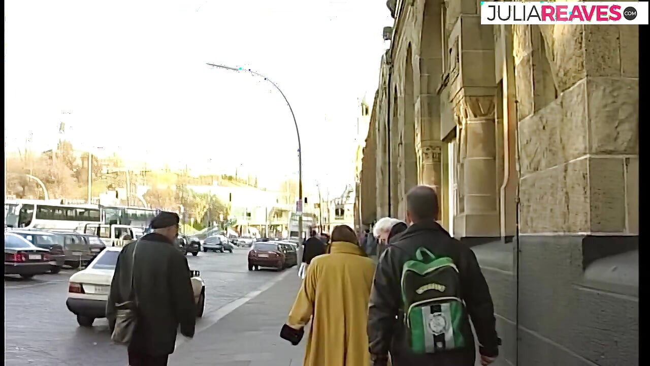 Plavuša puši ljubavnicima ogroman kurac dok je on snima pred kamerom