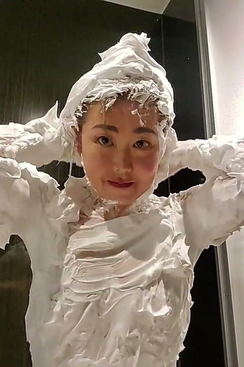 Let's Play Together Using Shaving Foam