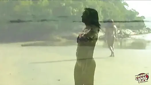 Cum Pours Down This Sluts Face, as Her Guy Blows His Load All Over Her