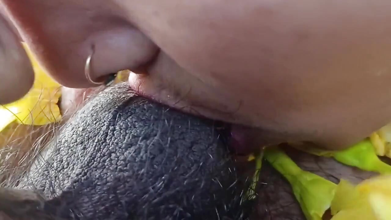 I Showered Flowers on My Sister-in-law's Pussy