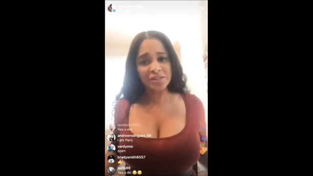 SEXY COLLEGE PROFESSOR RESPONDS TO HER VIRAL TEACHING VIDEOS