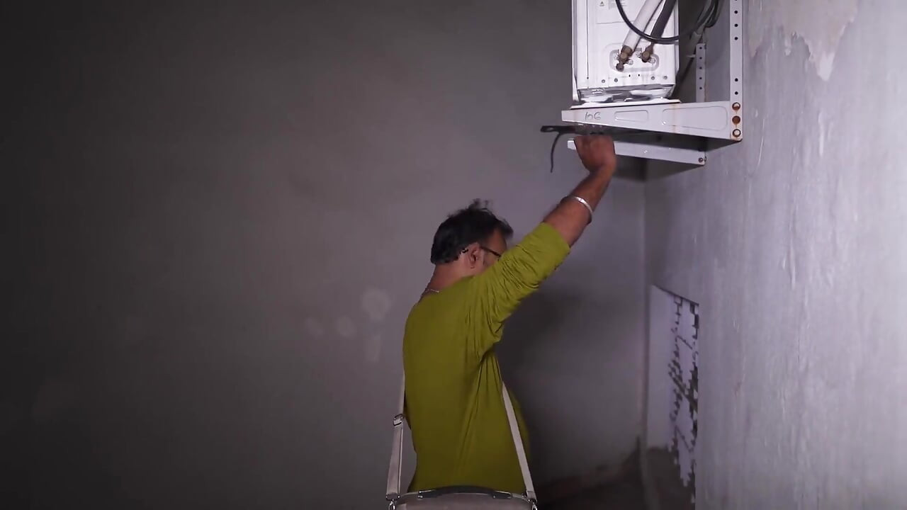 Electrician Fuck Hot Girl