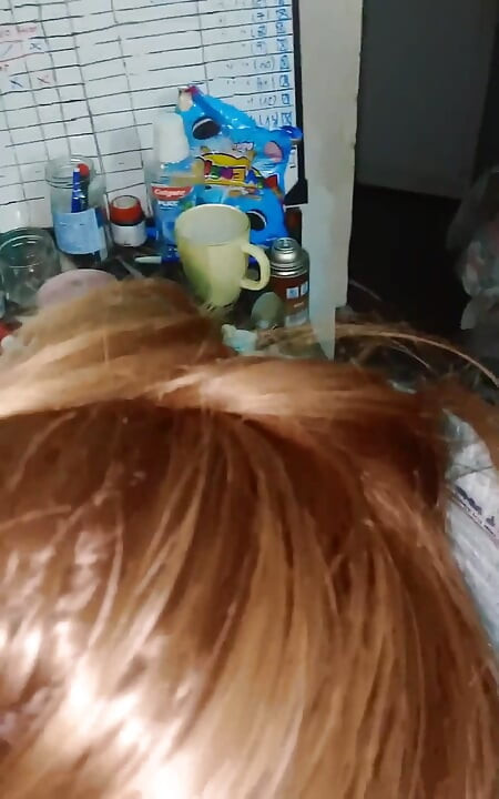 Blonda îmi lângă pc live