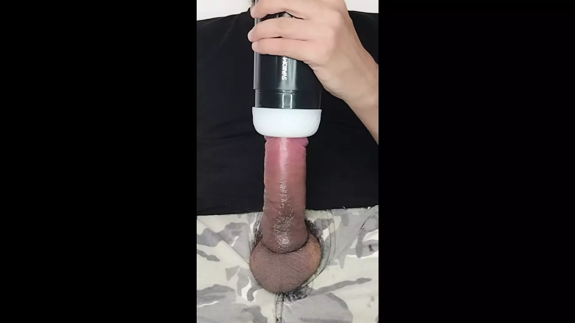 Grande cazzo latino, maschio si masturba e si gode il suo nuovo sextoy amatoriale, Latino macho, esibizionista macho