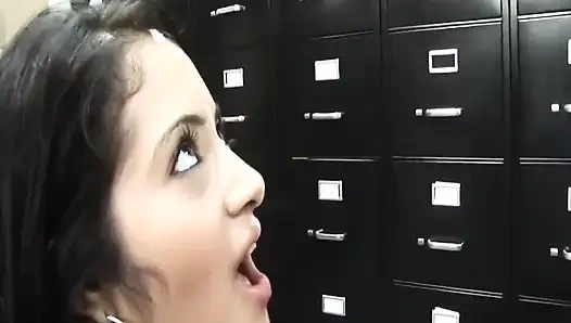 Beklenmedik ofiste sikiş