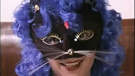 Pantat bahenol tante seksi ini dientot habis-habisan sama kontol besar pria kuit hitam