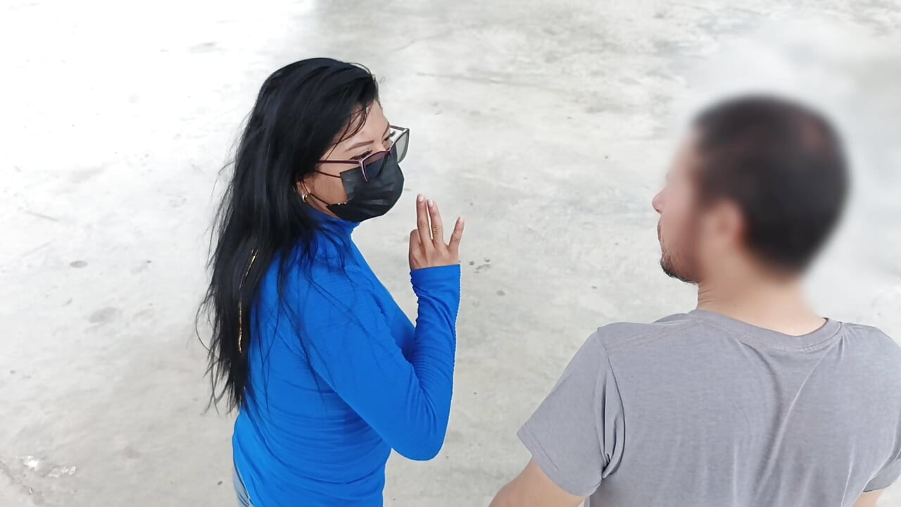 Athletic man finds a stranger in the park and invites her to his house to do kinky things.