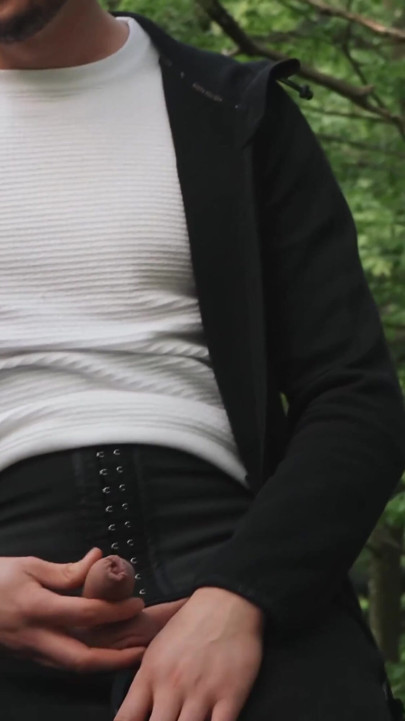 Fuck the Hate – Mountain Vlog with Laura | Clip 1