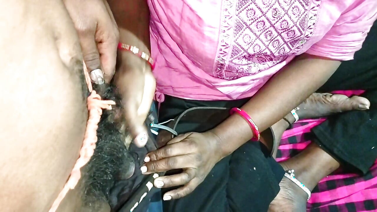 The sister-in-law called her brother-in-law and sucked his penis. Her husband wasn't home. Intense sex. Sarita Naga.