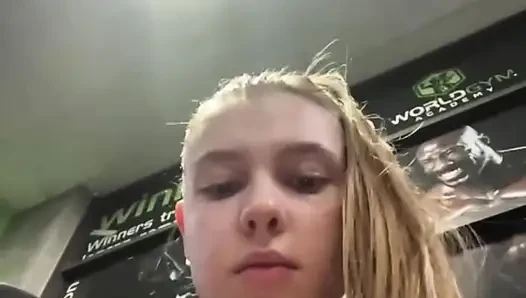 Сумасшедший трах в спортзале с Jucielussie