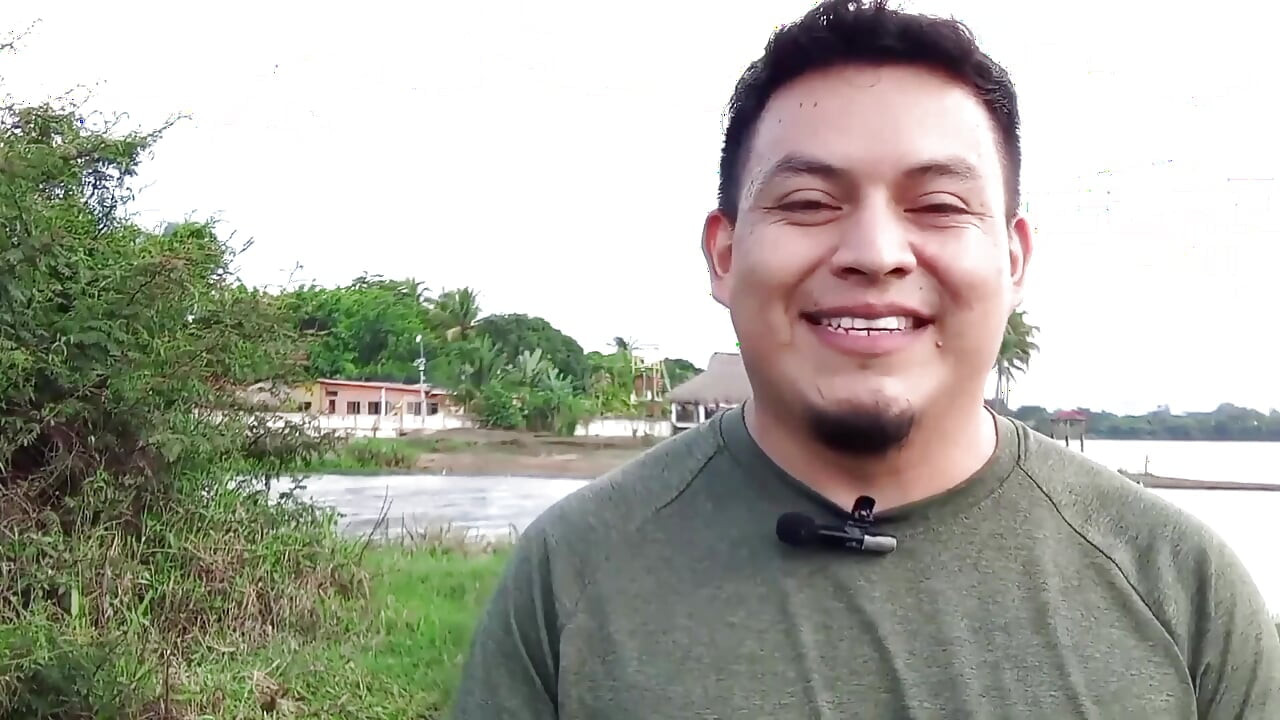 Straight Salvadoran Jerking His Nice Cock.