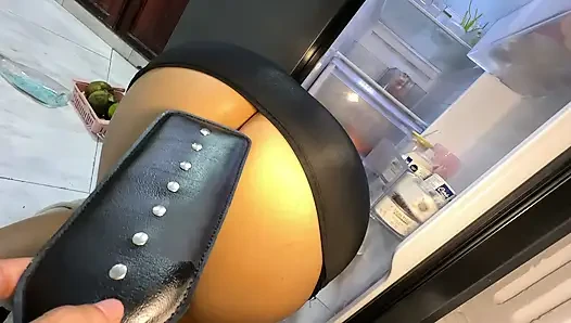 Boss fucks maid while doing grooming