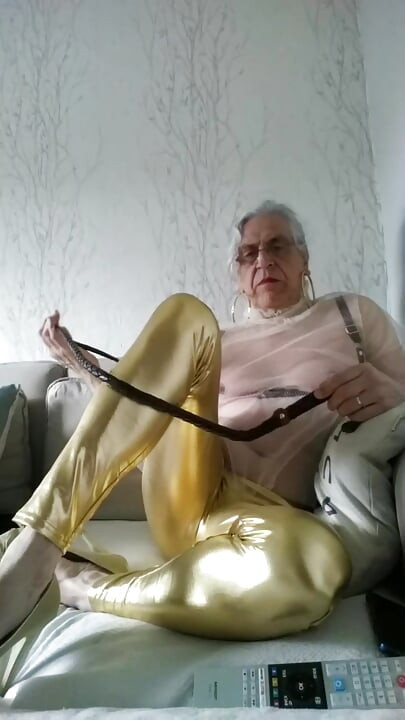 Slet in Leggings Met Een Zweep