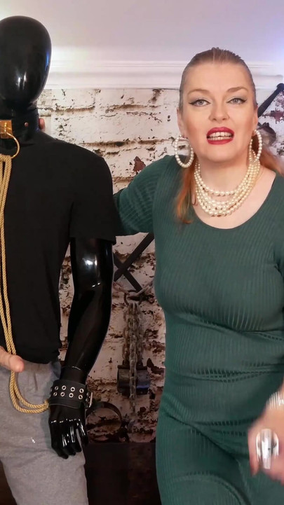 Tu primera regla de castidad - serie de castidad 2026 - prohibición de corrida para la esclava de la dominatrix clave | Clip 1