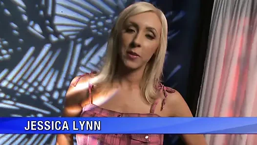 Lusty Babe Wants to Try Different Positions on the Couch