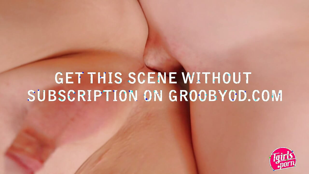 TGIRLS PORN - Fucking The Cougar Is Really Satisfying