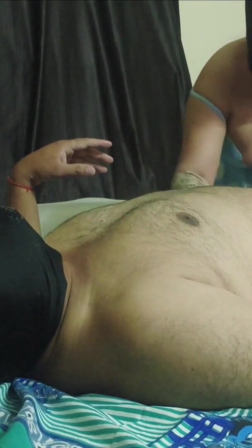 Desi bhabhi faisait le sale boulot avec son beau-frère quand son mari n’était pas profond | Clip 1