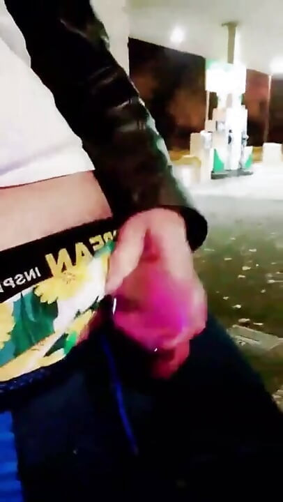 Slutboyben cam4 脑交户外猪 II 加油站射液