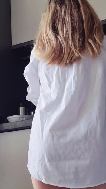 Key moment from "hot blonde kitchen"