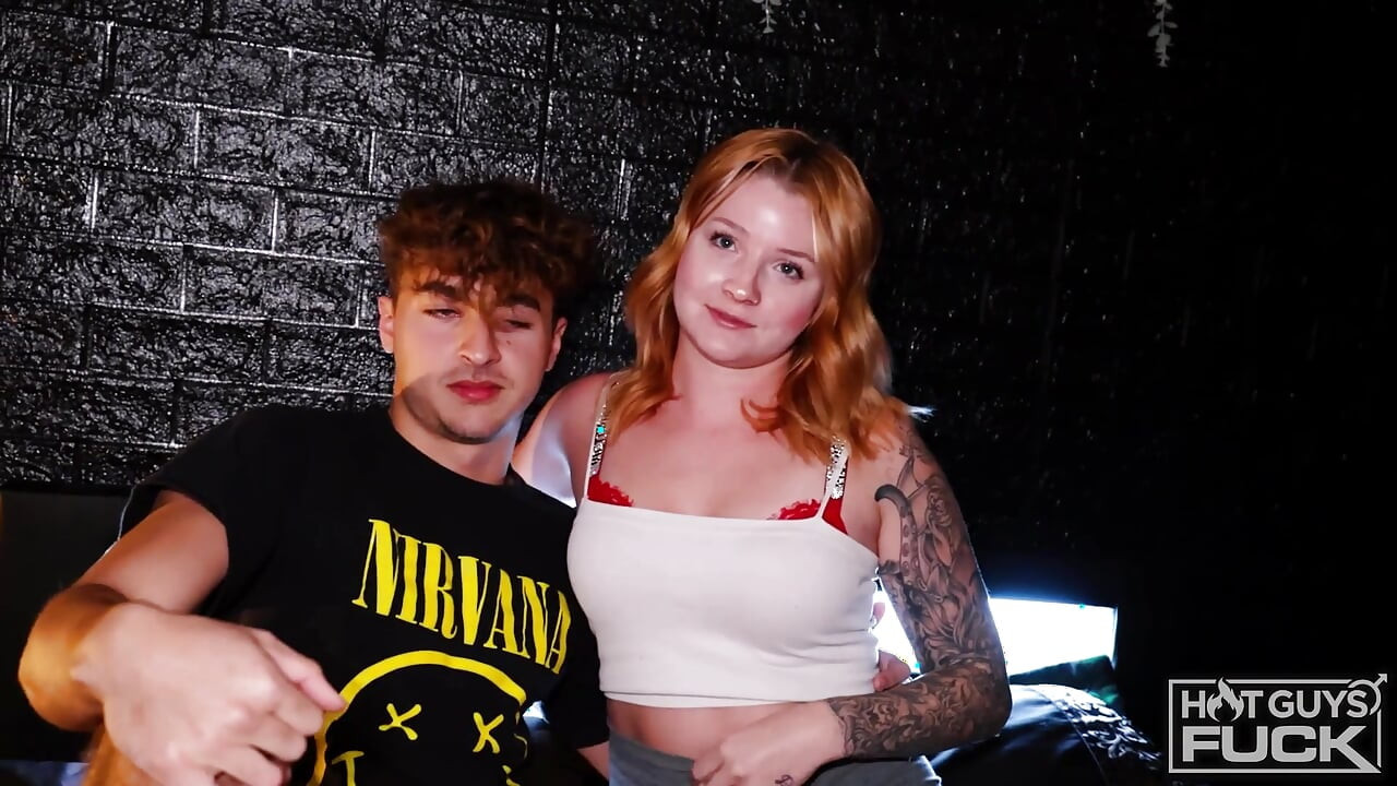Tatted Baddie Fucks After Club