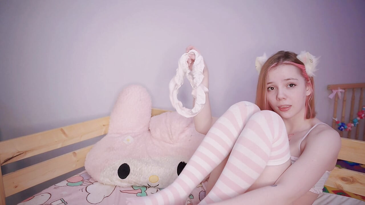 TEEN 18 kitten want step DADDY's cum!