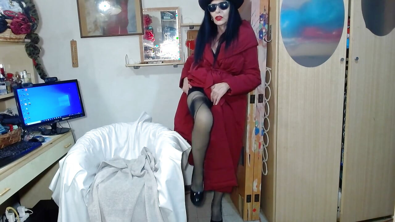 에메랄드 스윗 피그스의 웹퀸이 여기 있습니다