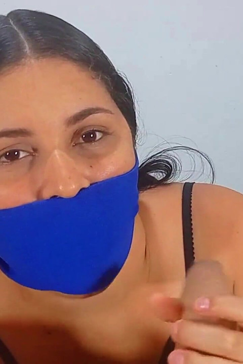 Over-the-mouth Sock Gagged 20-year-old Latina Amateur Gives Handjob Like a Pro!