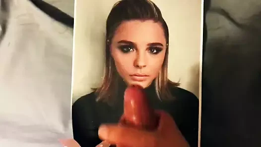 Chloe Moretz boşalma anısına 55
