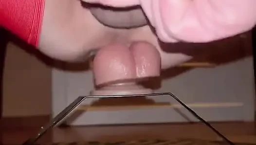 Sissy-ehemann Dildo Hüpft