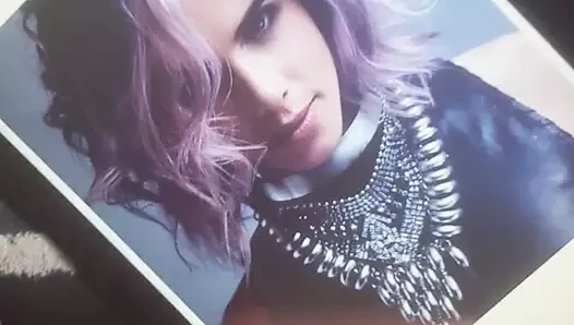 Emily bett rickards boşalmak haraç #1