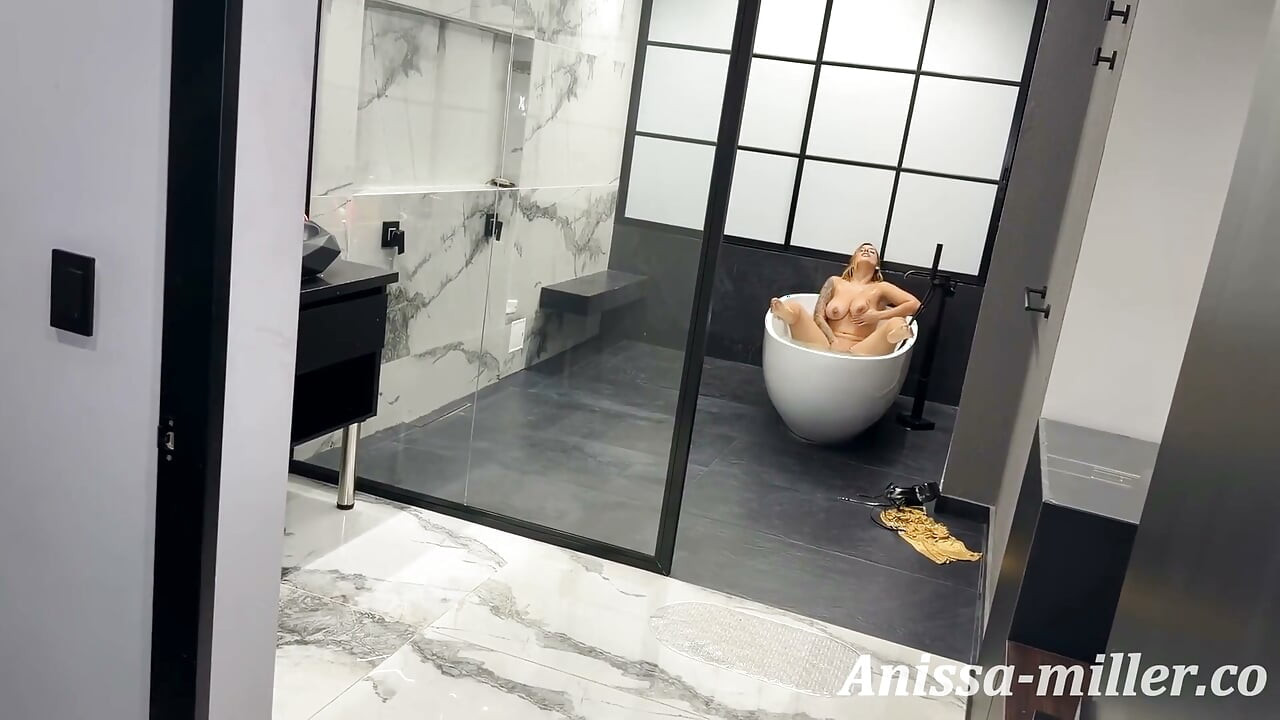 My Husband at the Office and My Stepbrother-in-law Between My Legs in the Tub