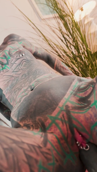 Tattooed Model’s Solo Show Turns Into Raw Interruption Creampie Fuck | Clip 2