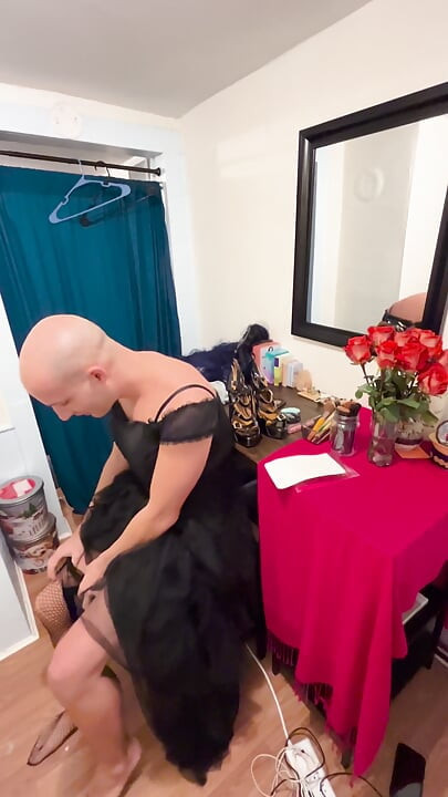 Psychic Predicts He Will Become a Woman