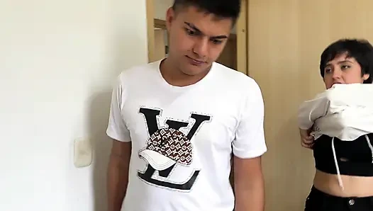 Parkta bir adam buluyorum ve onu eve götürüp en iyi sikişi yapmak için eski kız arkadaşım olarak benimle oynamasını istiyorum