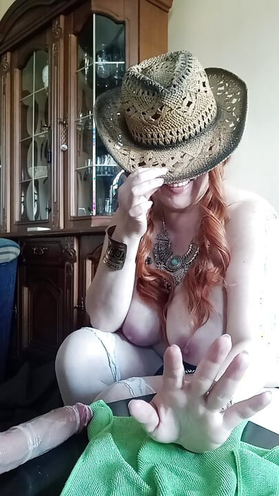 My first anal. Support me so I can stretch my ass and make awesome videos.