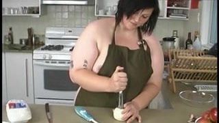 BBW bakes apple pie and then..SUPRISE ! 1