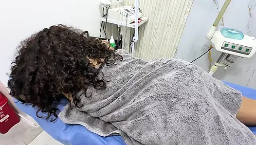 LATINA ARRIVES FOR MASSAGE SESSION AND THE MASSEUR TURNS HER ON SO MUCH THAT THEY END UP