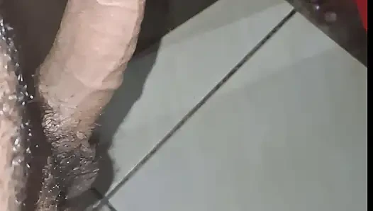 Üvey kız üvey babasının yarağını aldı ve götüne aldı