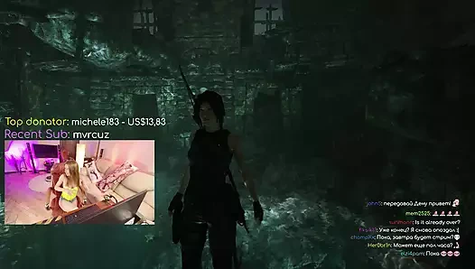 Yayıncı kız kamerayı kapatmayı unuttu ve yayında sikildi