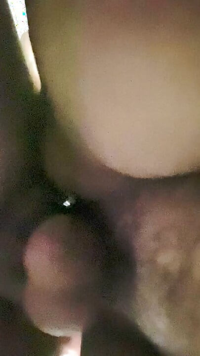 Bbw-ehefrau wird spreizt sich