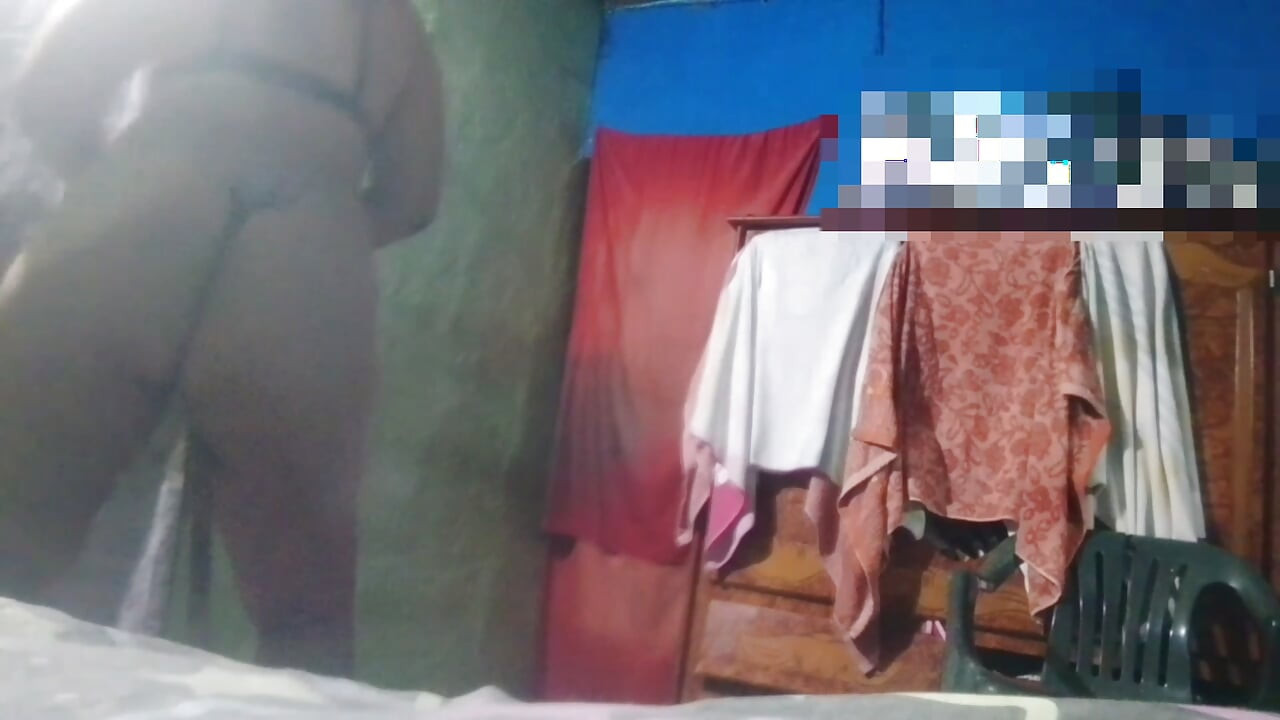 Brunette shows off her big ass so her brother-in-law can masturbate