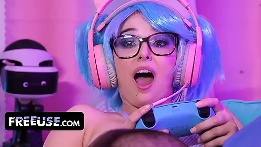 Aksi hot leana lovings dan krissy knight yang kehilangan fokus saat nicky bergabung