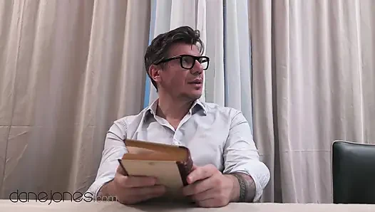 Entot aku dong, pak guru - dane jones