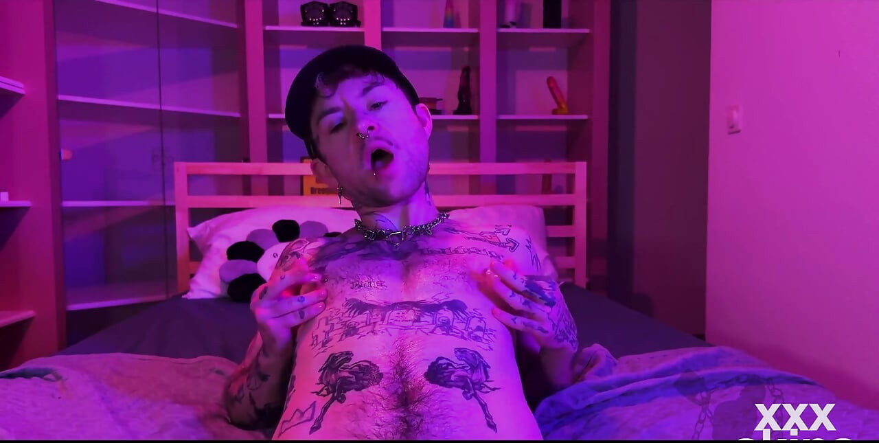 Chcete si hrát s mými bradavkami?